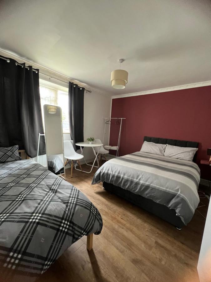 Large Room With Two Bed In Central Londen Buitenkant foto